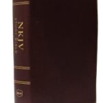 ISBN: 9780785220671 - NKJV Study Bible, Bonded Leather, Burgundy, Full-Color, Thumb Indexed, Comfort Print: The Complete Resource for Studying God’s Word