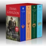 ISBN: 9781101887486 - Outlander 4-Copy Boxed Set: Outlander, Dragonfly in Amber, Voyager, Drums of Autumn